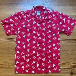 Hershey's red chocolate kiss short sleeve cotton button up short SIZE M
